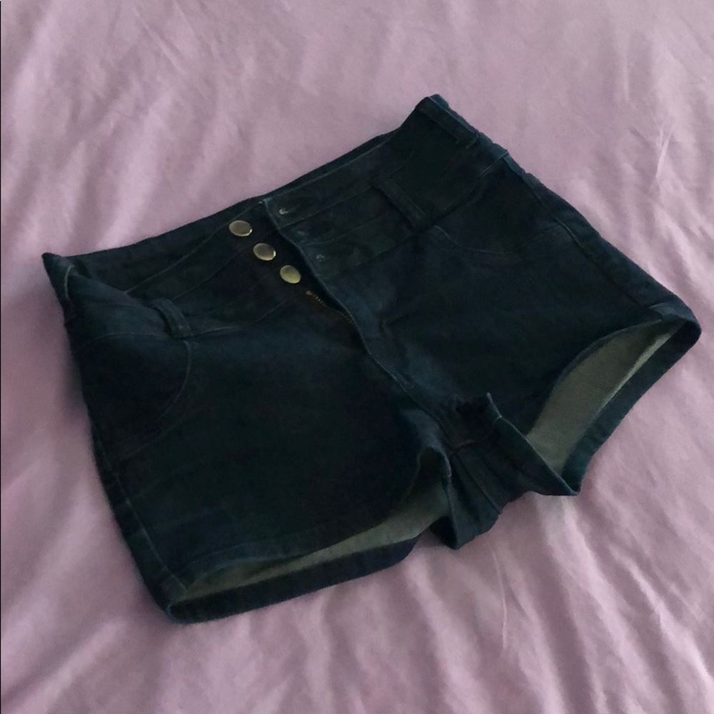 High waisted dark blue jean shorts